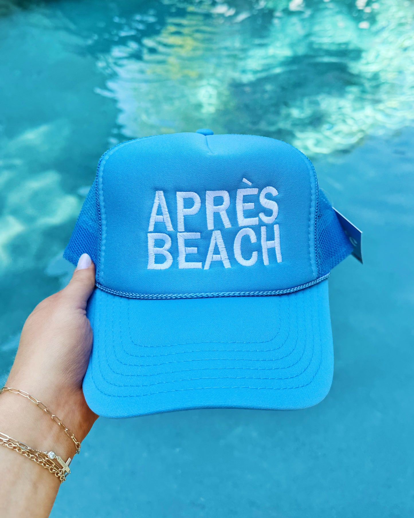 Après Beach Trucker Hat